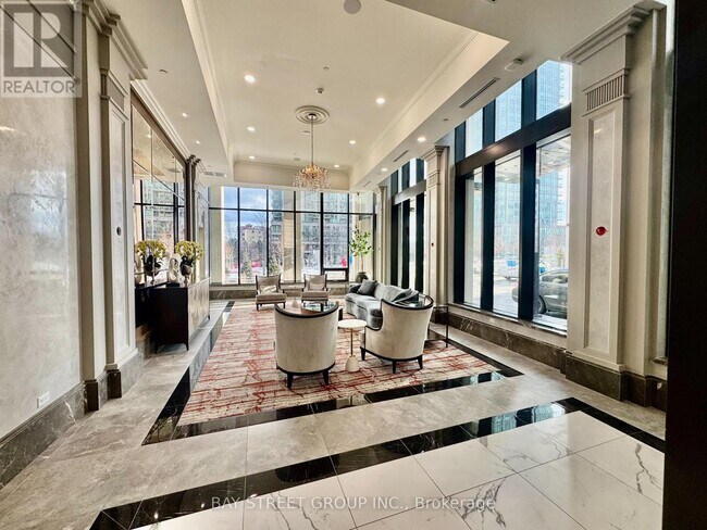 30 Elm Dr W in Mississauga, ON - Building Photo - Building Photo