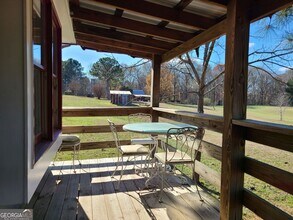 3781 Happy Valley Cir in Newnan, GA - Foto de edificio - Building Photo