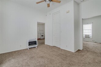 510 W Heard St in Cleburne, TX - Building Photo - Building Photo