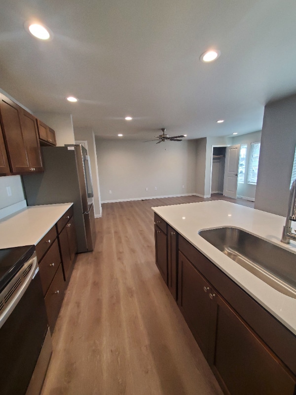 2001 Good Hearted Pl in Cheyenne, WY - Foto de edificio - Building Photo