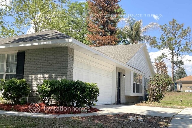 10411 Myakka Dr in Clermont, FL - Foto de edificio - Building Photo