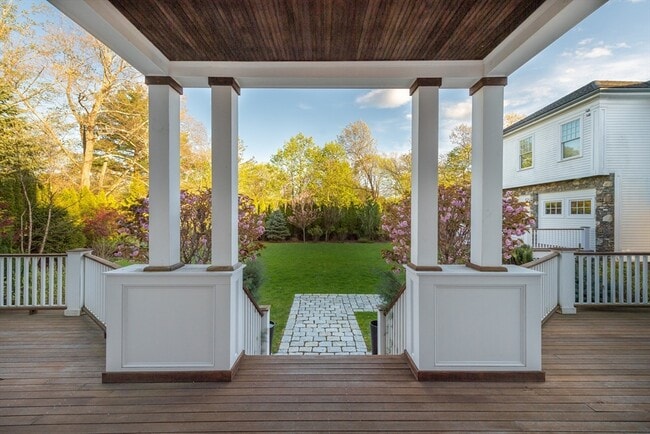 property at 1 Edmunds Rd