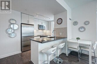 241-A241 Sea Ray Ave in Innisfil, ON - Building Photo - Building Photo