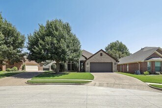 7509 Bunker Ct in Benbrook, TX - Building Photo - Building Photo
