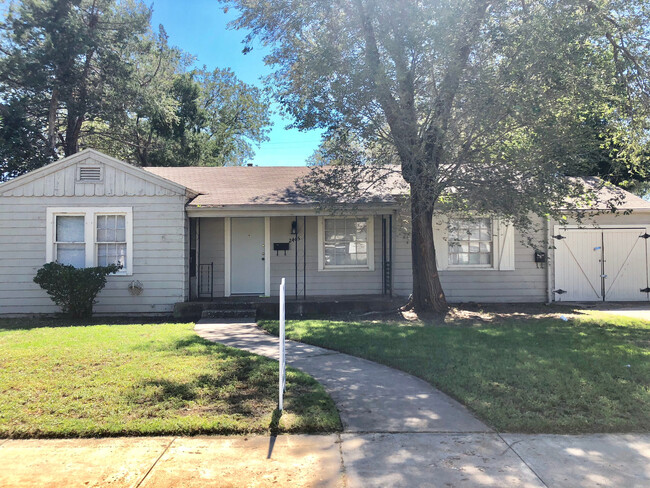 property at 2405 27th St