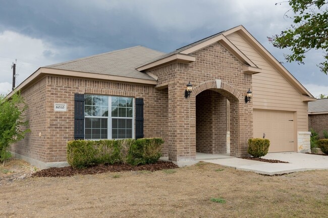 6010 Luckey Run in San Antonio, TX - Building Photo - Building Photo