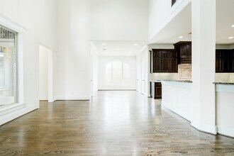 1418 Du Barry Ln in Houston, TX - Building Photo - Building Photo