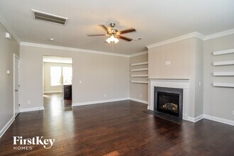 6305 Kennard Dr in Charlotte, NC - Foto de edificio - Building Photo
