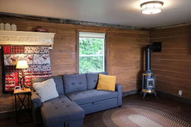 5415 W 3000 S in Driggs, ID - Foto de edificio - Building Photo