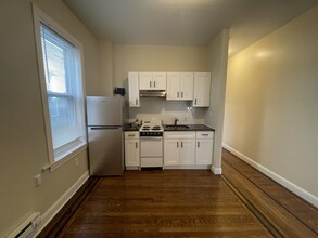 1227 W Allegheny Ave in Philadelphia, PA - Building Photo - Building Photo