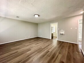 3723 Cosby St in Houston, TX - Building Photo - Building Photo