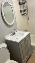 165 Bear Paw Rd in Bridgeport, CT - Building Photo