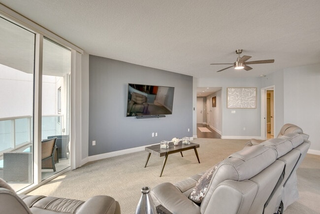 241 Riverside Dr, Unit SI ID1386163P in Holly Hill, FL - Building Photo - Building Photo