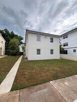 510 Santander Ave, Unit 1 in Coral Gables, FL - Building Photo