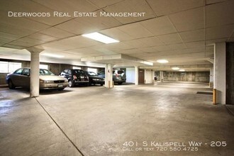 401 S Kalispell Way in Aurora, CO - Foto de edificio - Building Photo
