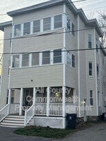 8 Elm St in Haverhill, MA - Building Photo