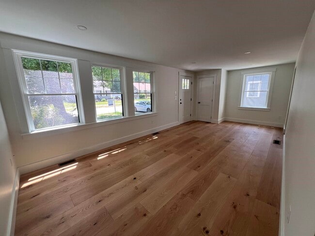 189 Colonial Dr in Portsmouth, NH - Building Photo - Building Photo