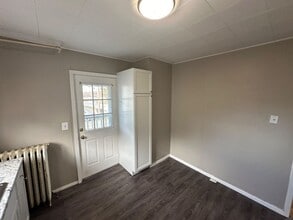 1026 E Main St in Waukesha, WI - Building Photo - Building Photo