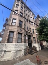 15 Lawrence St in Yonkers, NY - Building Photo - Building Photo