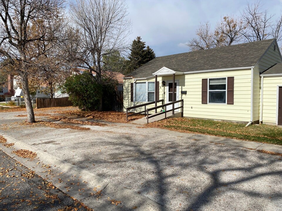 218 E Lincoln Ave in Riverton, WY - Building Photo