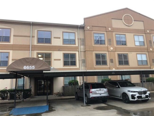 6655 W Sam Houston Pkwy S in Houston, TX - Building Photo - Building Photo