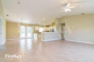 10371 Grail Ave in Englewood, FL - Building Photo - Building Photo