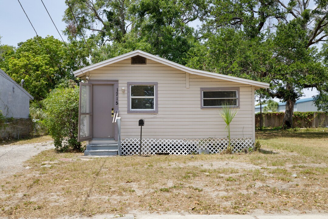 1715 14th St S, Unit 1715 14th St S in St. Petersburg, FL - Building Photo