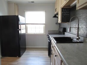 109 Davis Ave SW in Leesburg, VA - Building Photo - Building Photo