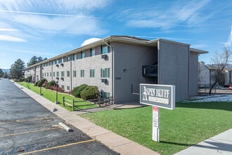 Aspen Bluff in Colorado Springs, CO - Building Photo - Building Photo