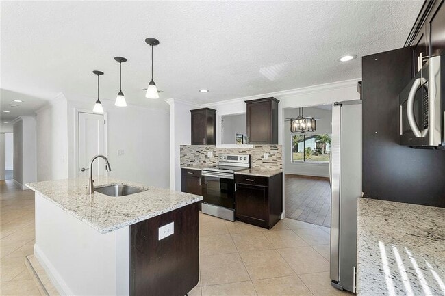 7320 NW 45th Ct in Lauderhill, FL - Building Photo - Building Photo