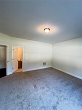1210 Ainsworth Alley in Buford, GA - Foto de edificio - Building Photo