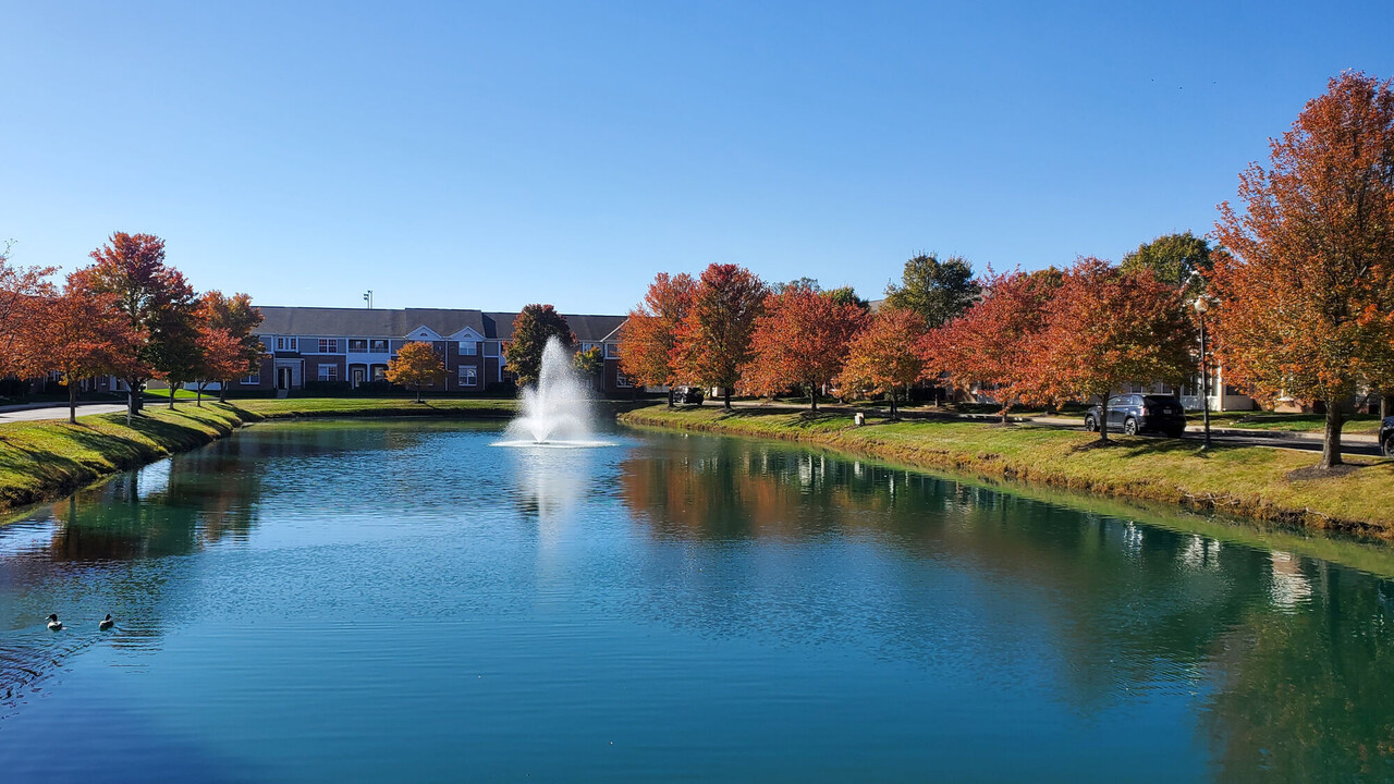 Pebble Brook Village in Noblesville, IN - Foto de edificio