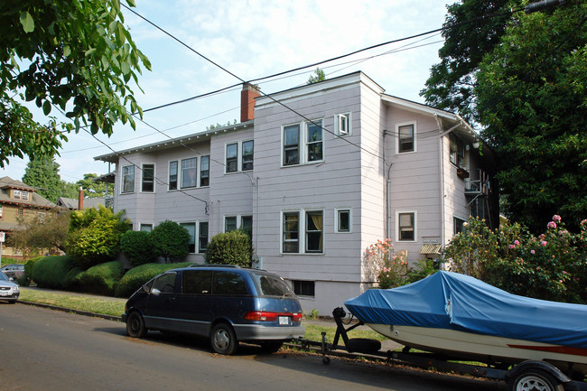 1622-1628 SE 32nd Pl in Portland, OR - Foto de edificio - Building Photo
