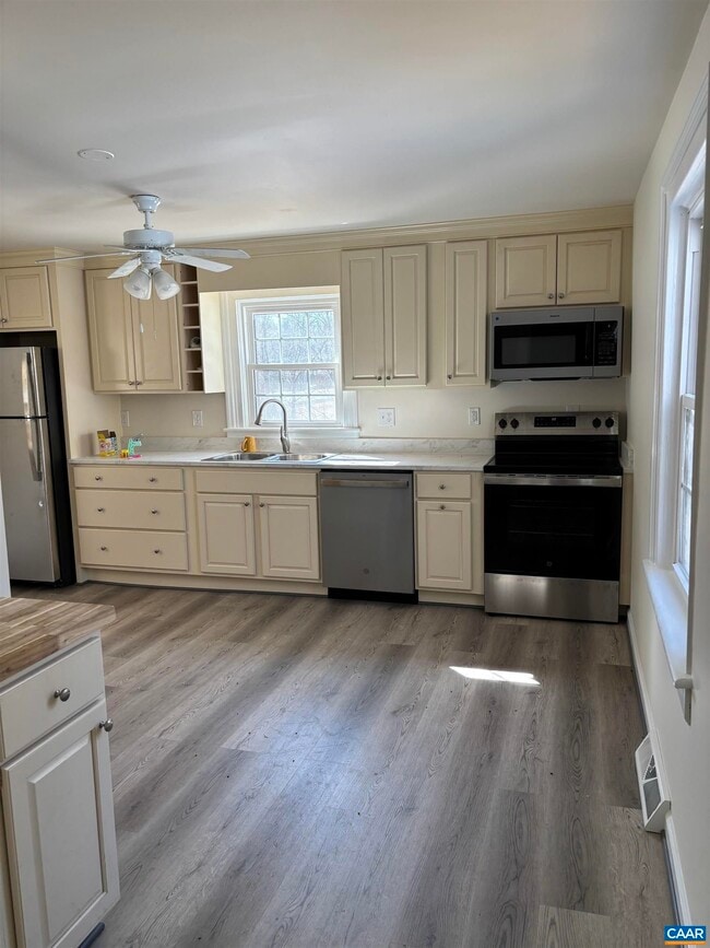 12663 Thomas Nelson Hwy in Lovingston, VA - Building Photo - Building Photo