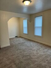 5921 5th Ave, Unit Upper in Kenosha, WI - Building Photo - Building Photo