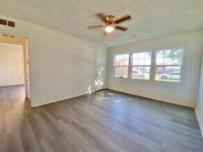 3206 1st Pl in Lubbock, TX - Building Photo - Building Photo