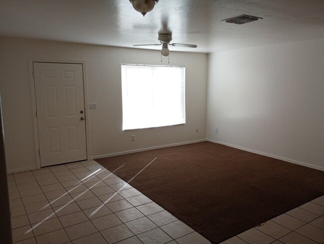 15580 S Moon Valley Rd in Arizona City, AZ - Building Photo - Building Photo