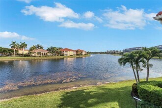 4214 Bellasol Cir in Ft. Myers, FL - Building Photo - Building Photo