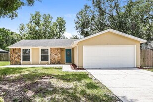 719 Herlong Ct in Brandon, FL - Building Photo