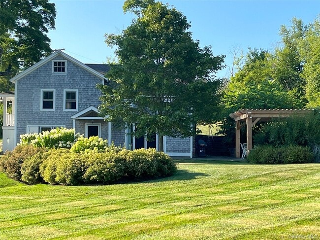 314 Schoolhouse Rd in Ghent, NY - Building Photo - Building Photo