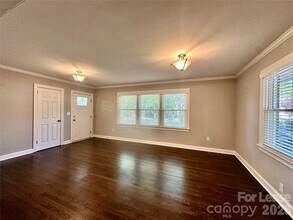 710 Neil St in Gastonia, NC - Building Photo - Building Photo