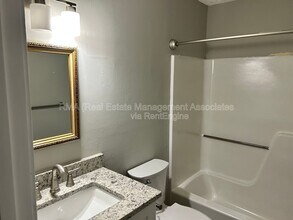 12b Lisa Ln in Griffin, GA - Building Photo - Building Photo