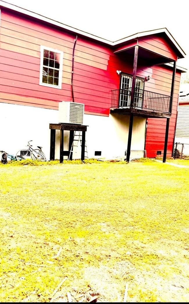 2458 Athis St in New Orleans, LA - Building Photo - Building Photo