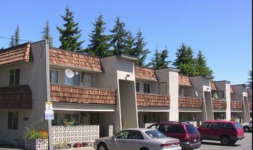 Skandi Villa Apartments in Edmonds, WA - Building Photo - Building Photo