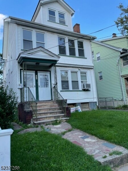 259 Weequahic Ave-Unit -2 in Newark, NJ - Building Photo