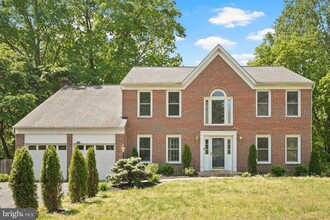 10 Apple Blossom Ct in Stafford, VA - Building Photo - Building Photo