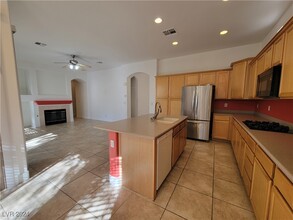 10737 Arundel Ave in Las Vegas, NV - Building Photo - Building Photo