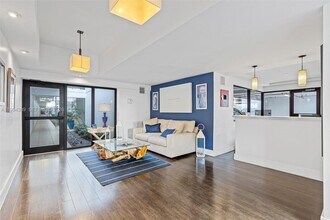 5845 Collins Ave in Miami Beach, FL - Building Photo - Building Photo