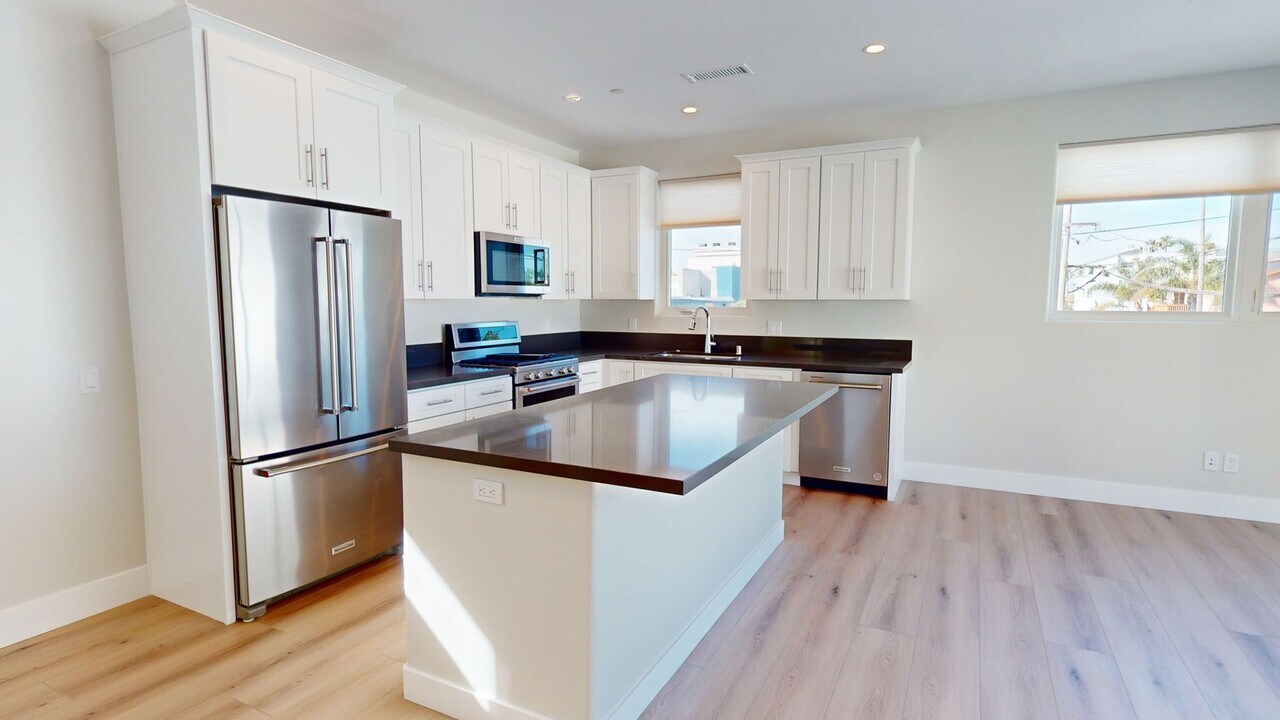 212 Imperial Beach Blvd-Unit -212.5 Imperial Beach Boulevard in Imperial Beach, CA - Foto de edificio