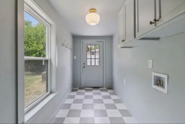 property at 611 N Main St